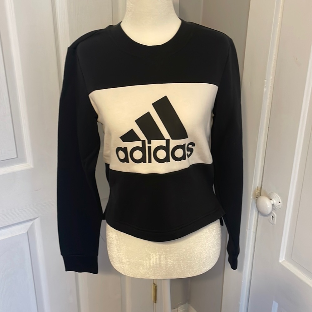 Adidas crew neck